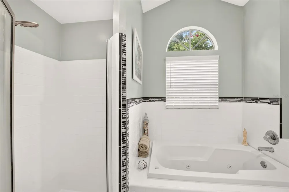 10427 SW 55TH PLACE Gainesville, FL 32608