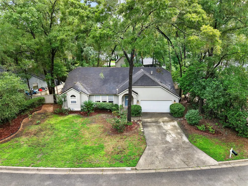 10427 SW 55TH PLACE Gainesville, FL 32608