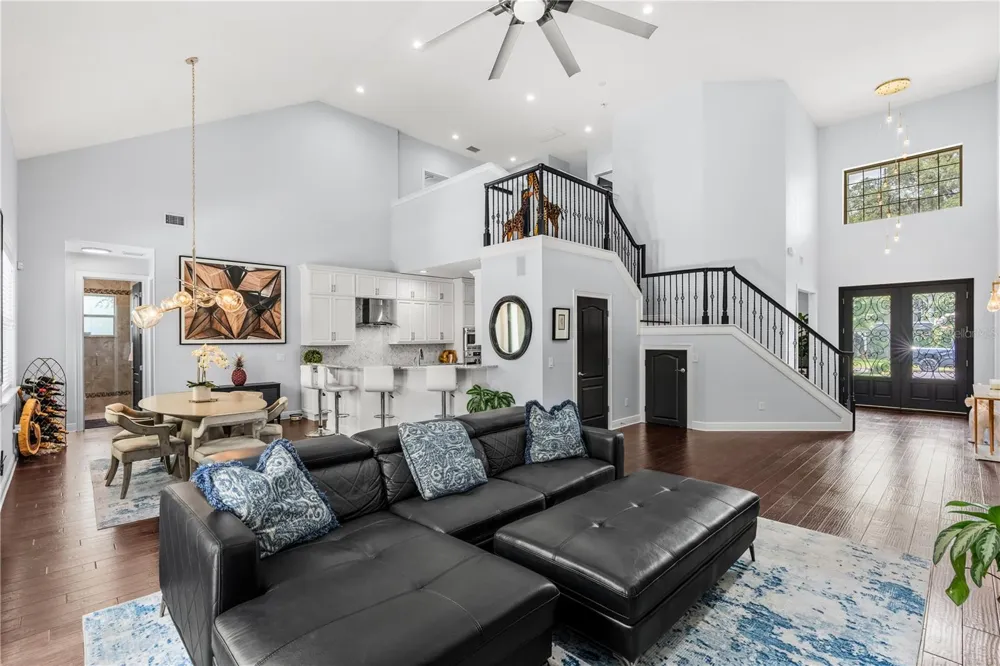 1840 BRYAN AVENUE Winter Park, FL 32789