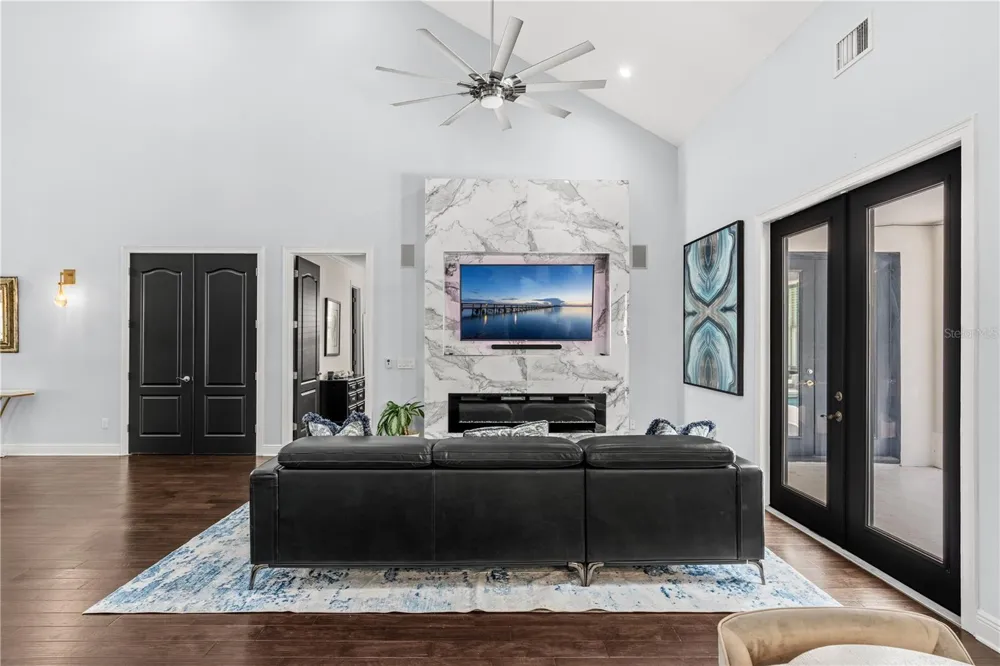 1840 BRYAN AVENUE Winter Park, FL 32789