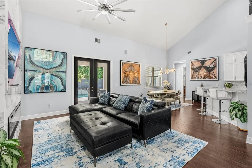 1840 BRYAN AVENUE Winter Park, FL 32789