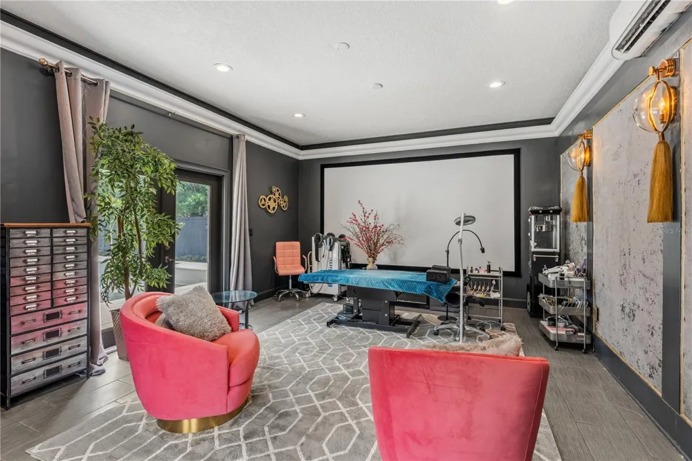 1840 BRYAN AVENUE Winter Park, FL 32789