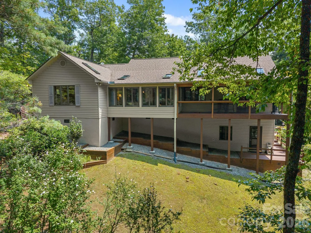 620 Thunder Road Brevard, NC 28712