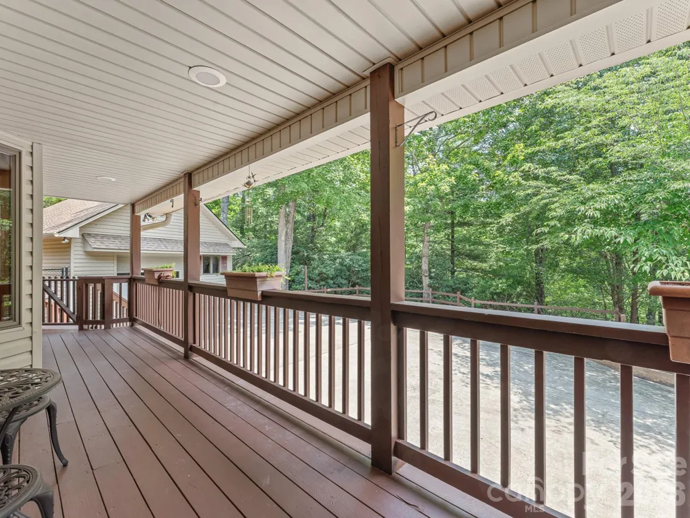 620 Thunder Road Brevard, NC 28712