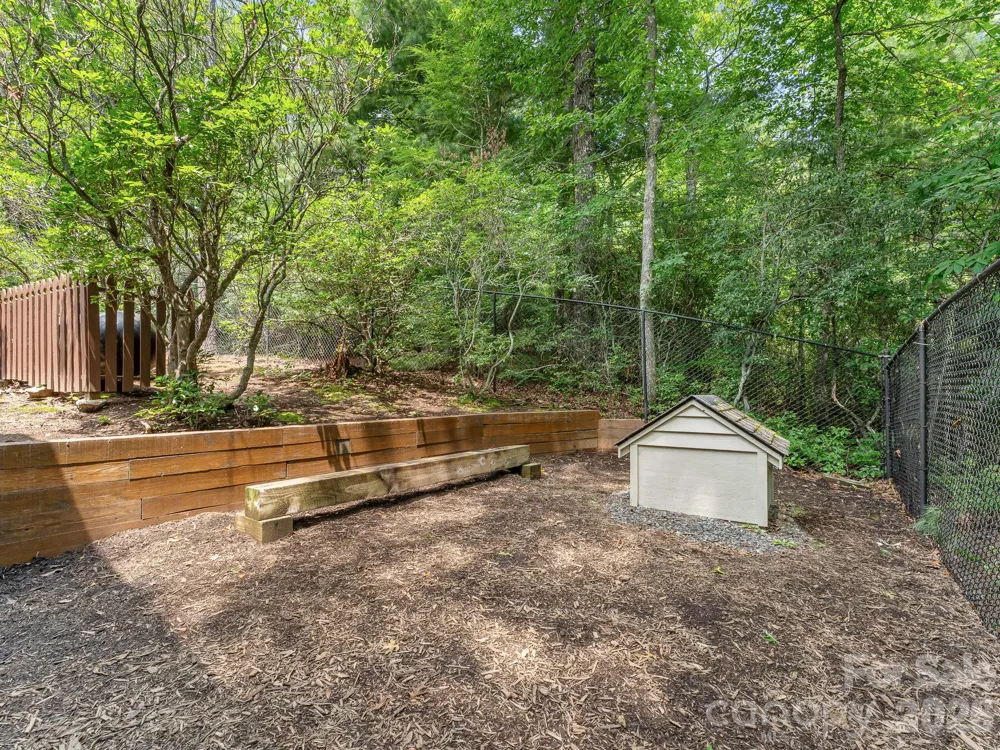 620 Thunder Road Brevard, NC 28712