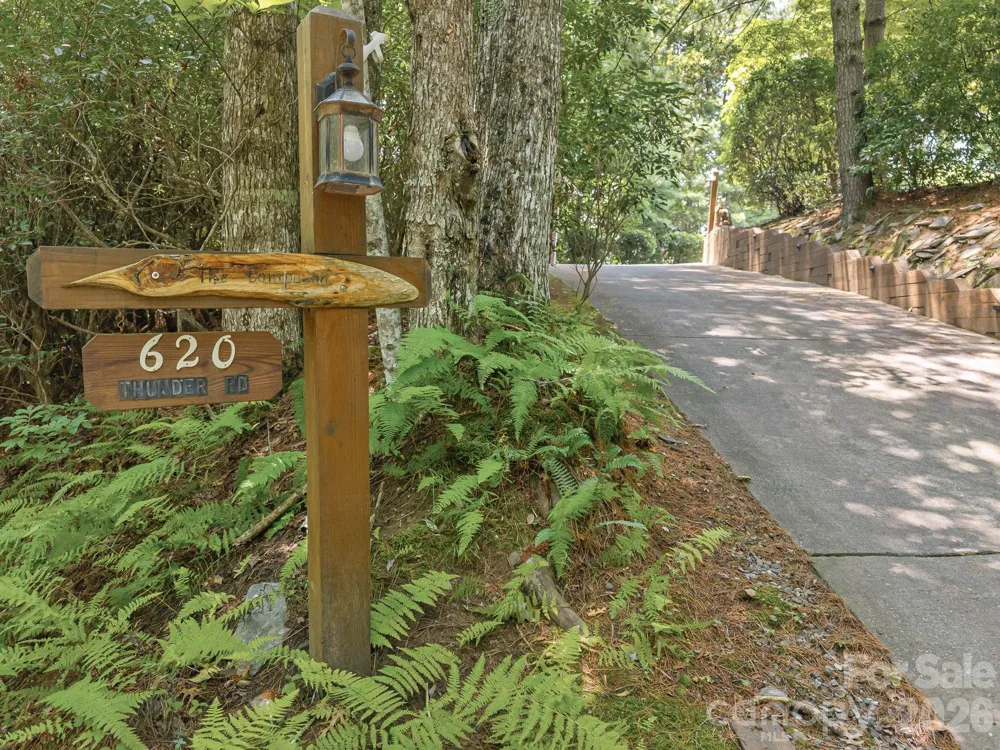 620 Thunder Road Brevard, NC 28712