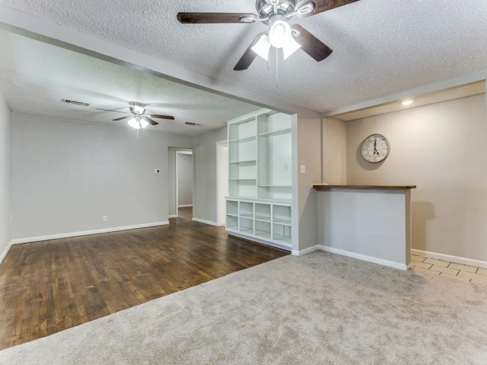 512 Bluebonnet Drive Hurst, TX 76053