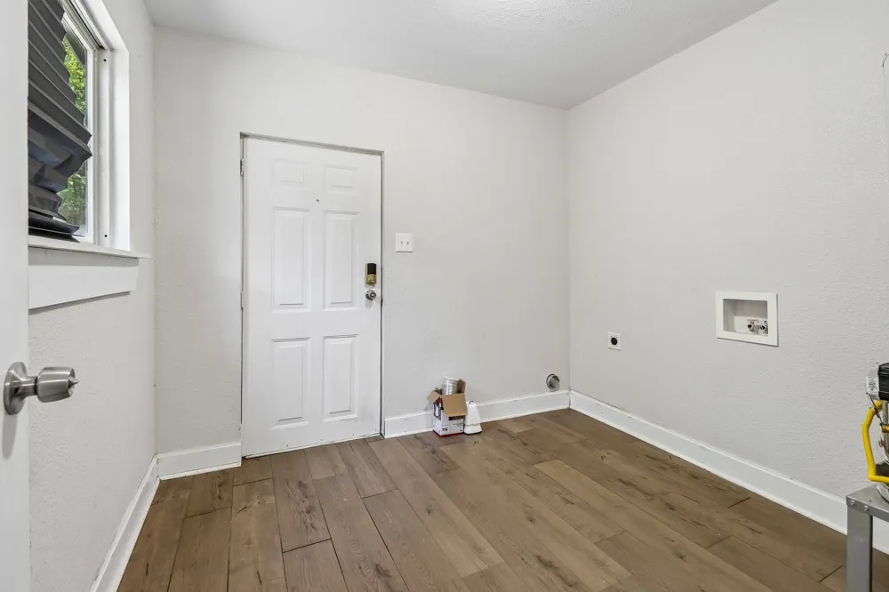 1963 Columbus Avenue Fort Worth, TX 76164