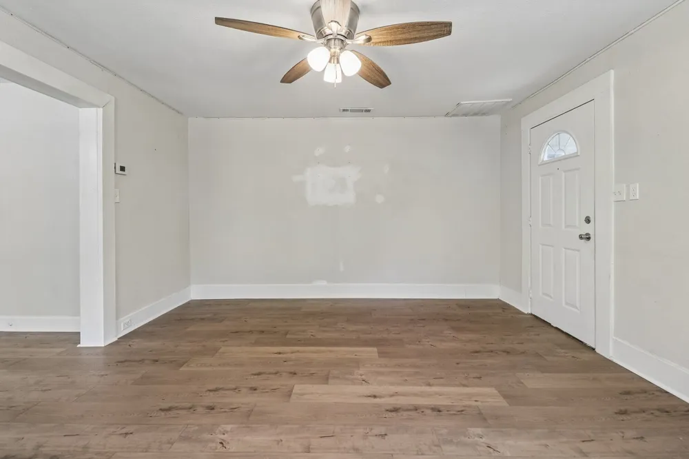 1963 Columbus Avenue Fort Worth, TX 76164
