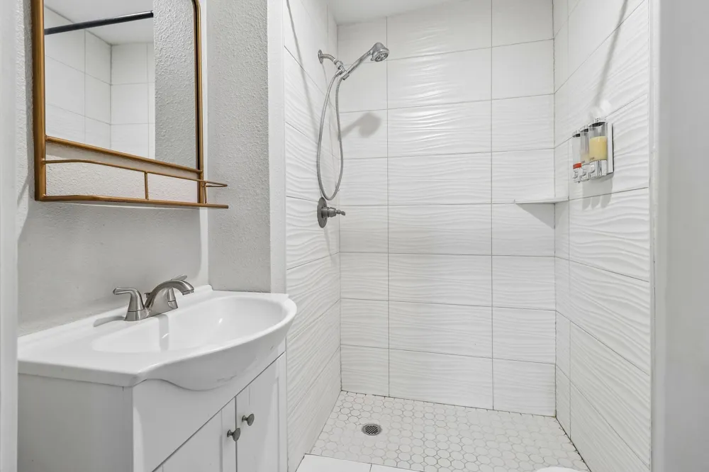 1963 Columbus Avenue Fort Worth, TX 76164