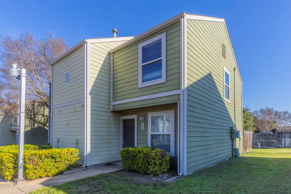 1500 Lake Shore Drive #802 Waco, TX 76708
