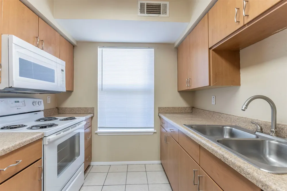1500 Lake Shore Drive #802 Waco, TX 76708