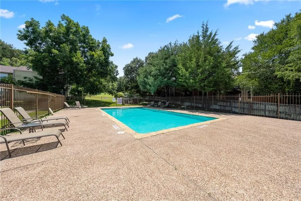 1500 Lake Shore Drive #802 Waco, TX 76708