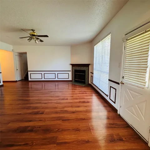 5524 Royal Meadow Lane
