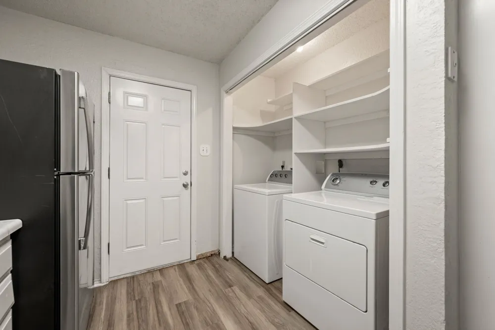 2911 Post Oak Drive Euless, TX 76039