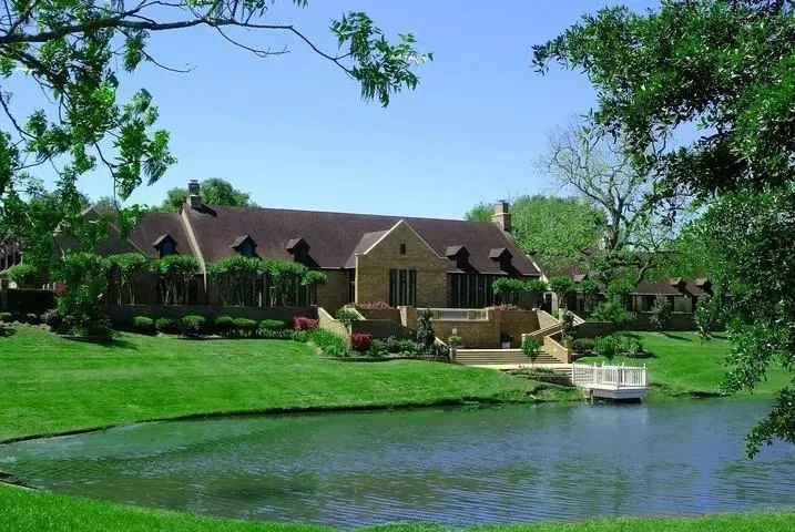 4111 Wentworth Drive Fulshear, TX 77441