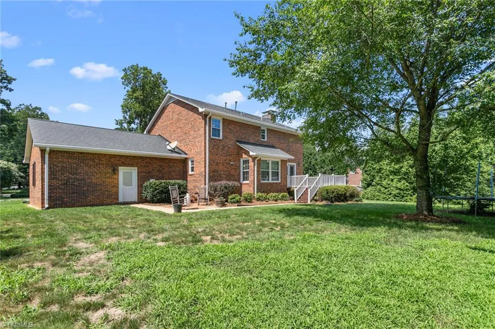 208 Ashley Trace Elon, NC 27244