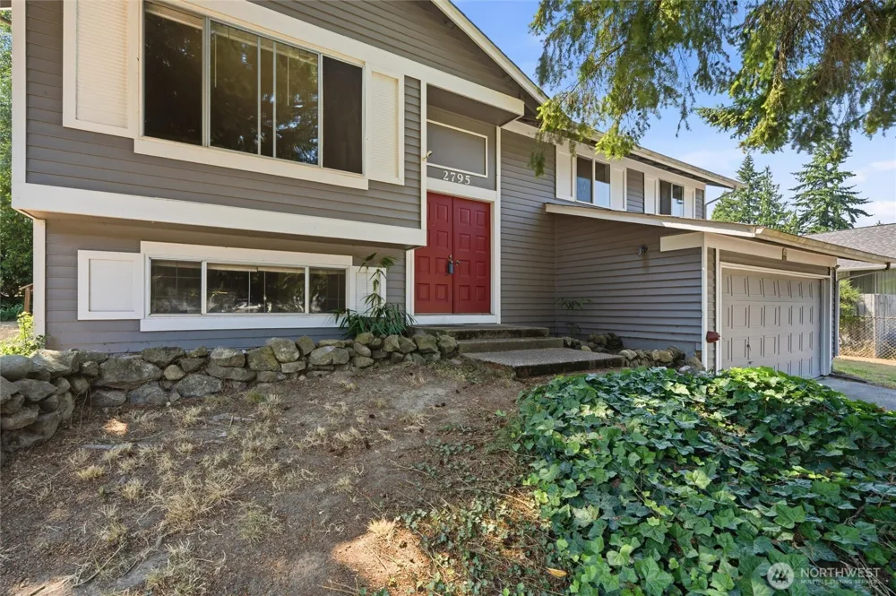 2795 NE John Carlson Road Bremerton, WA 98311