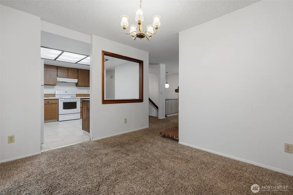2795 NE John Carlson Road Bremerton, WA 98311