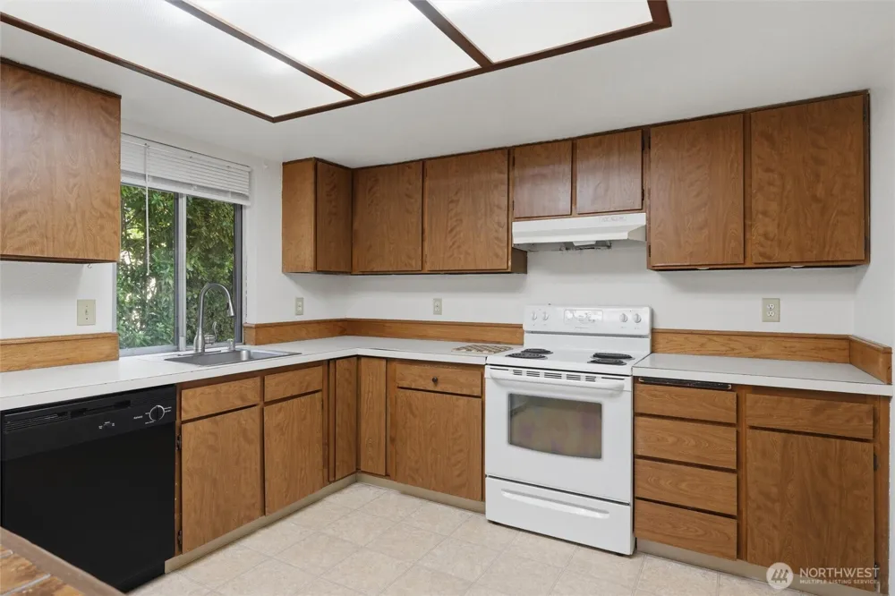 2795 NE John Carlson Road Bremerton, WA 98311