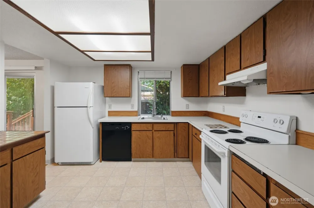 2795 NE John Carlson Road Bremerton, WA 98311
