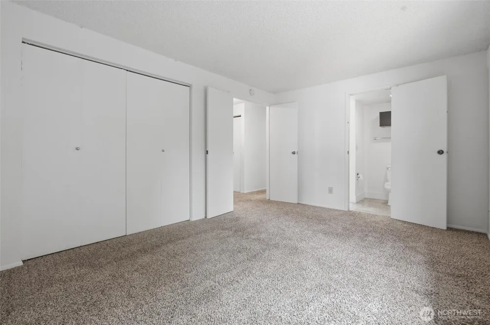 2795 NE John Carlson Road Bremerton, WA 98311