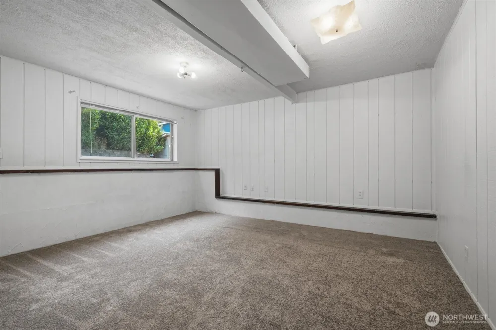 2795 NE John Carlson Road Bremerton, WA 98311