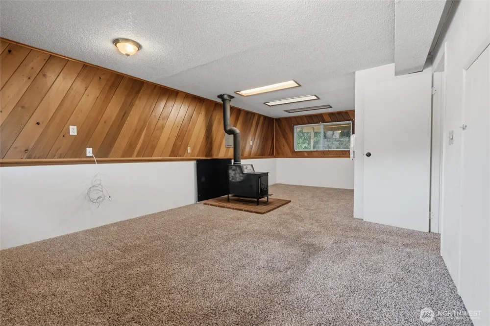 2795 NE John Carlson Road Bremerton, WA 98311