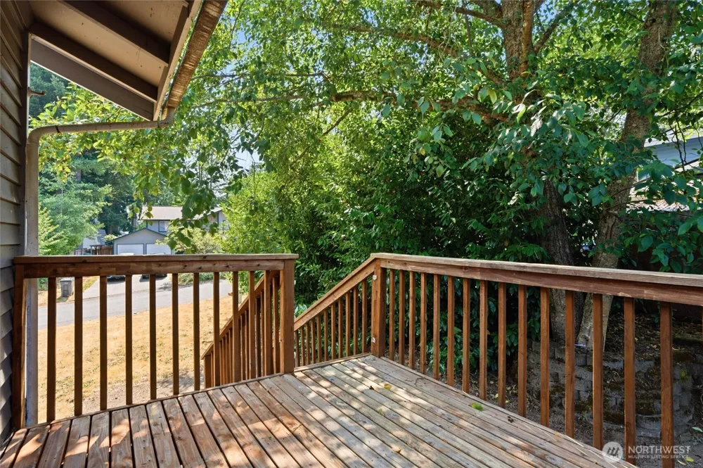 2795 NE John Carlson Road Bremerton, WA 98311