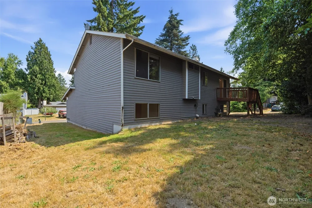 2795 NE John Carlson Road Bremerton, WA 98311