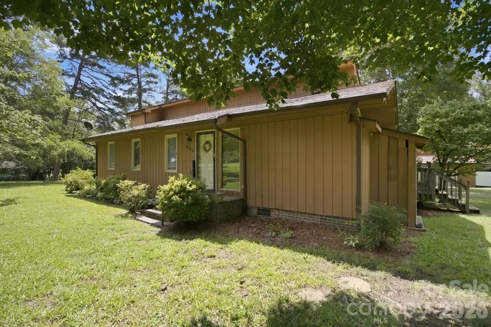 8016 Hedrick Circle Huntersville, NC 28078