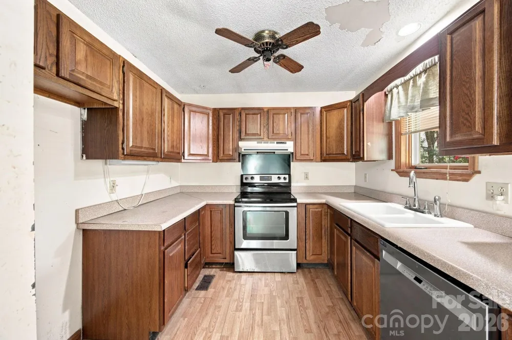 8016 Hedrick Circle Huntersville, NC 28078