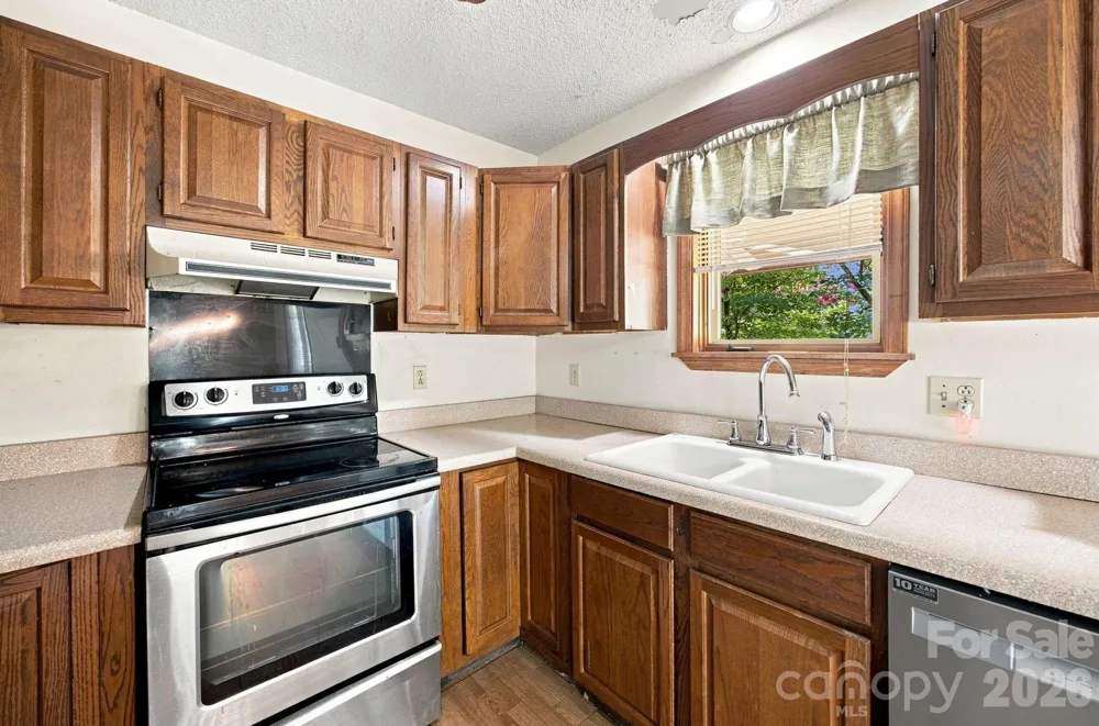 8016 Hedrick Circle Huntersville, NC 28078