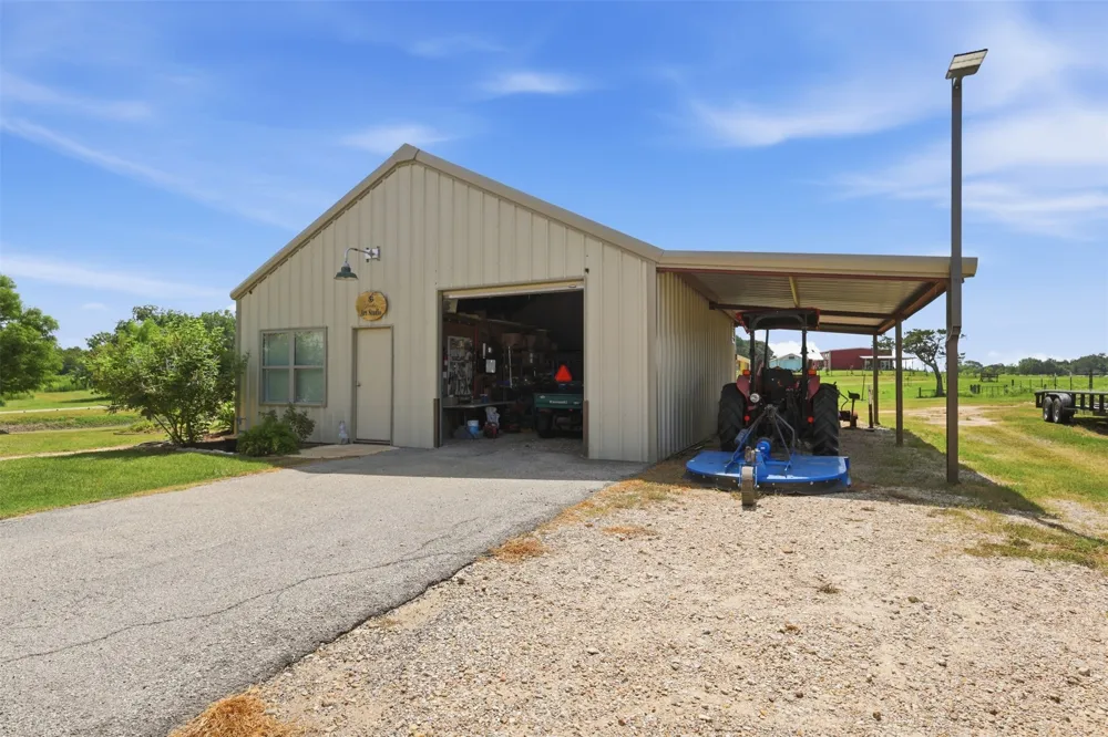 23557 FM 1155 E E Washington, TX 77880