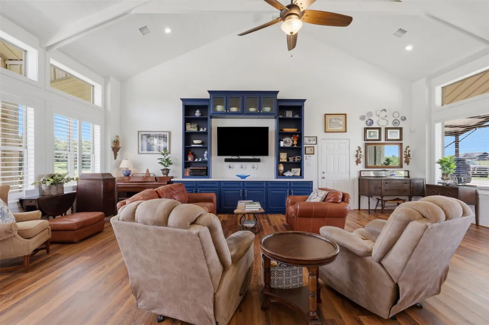 23557 FM 1155 E E Washington, TX 77880