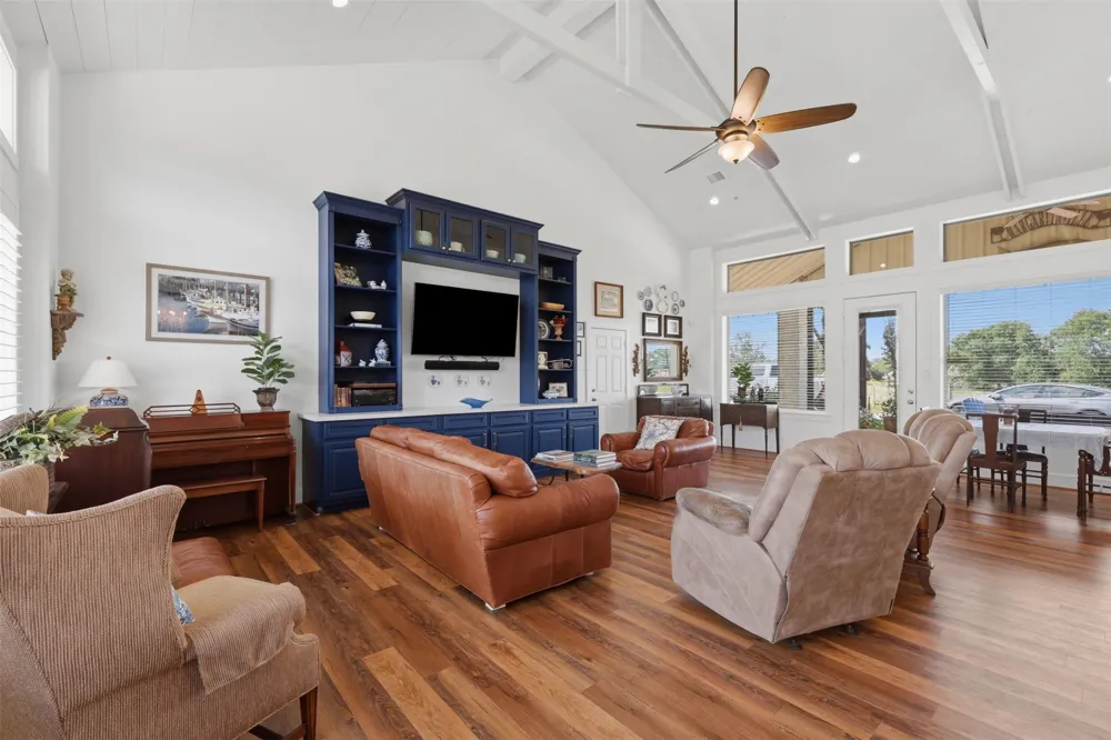 23557 FM 1155 E E Washington, TX 77880