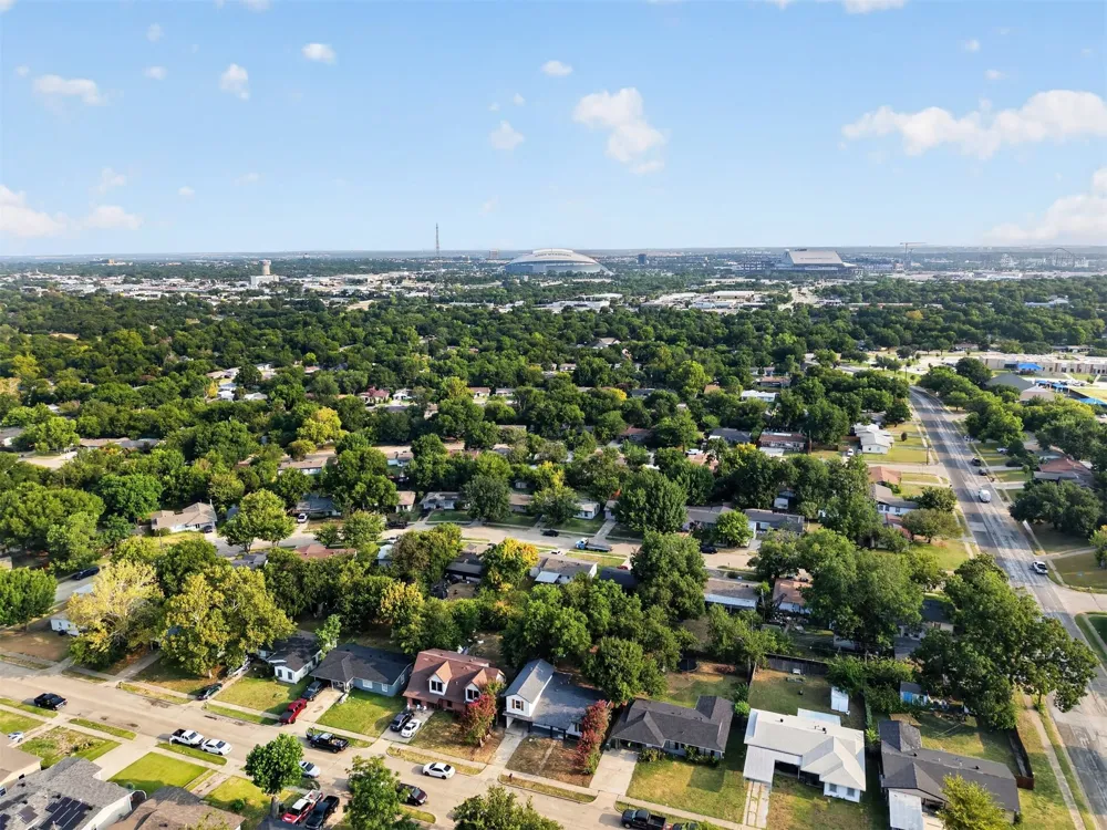 1721 IDA STREET Arlington, TX 76010