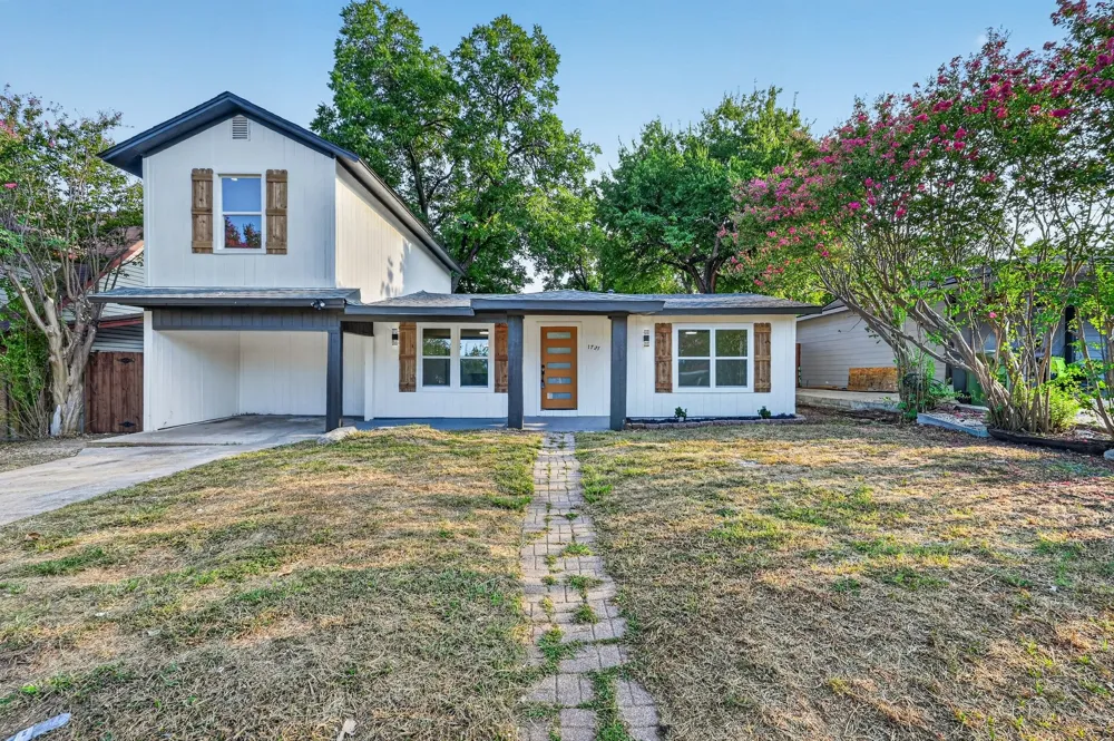 1721 IDA STREET Arlington, TX 76010