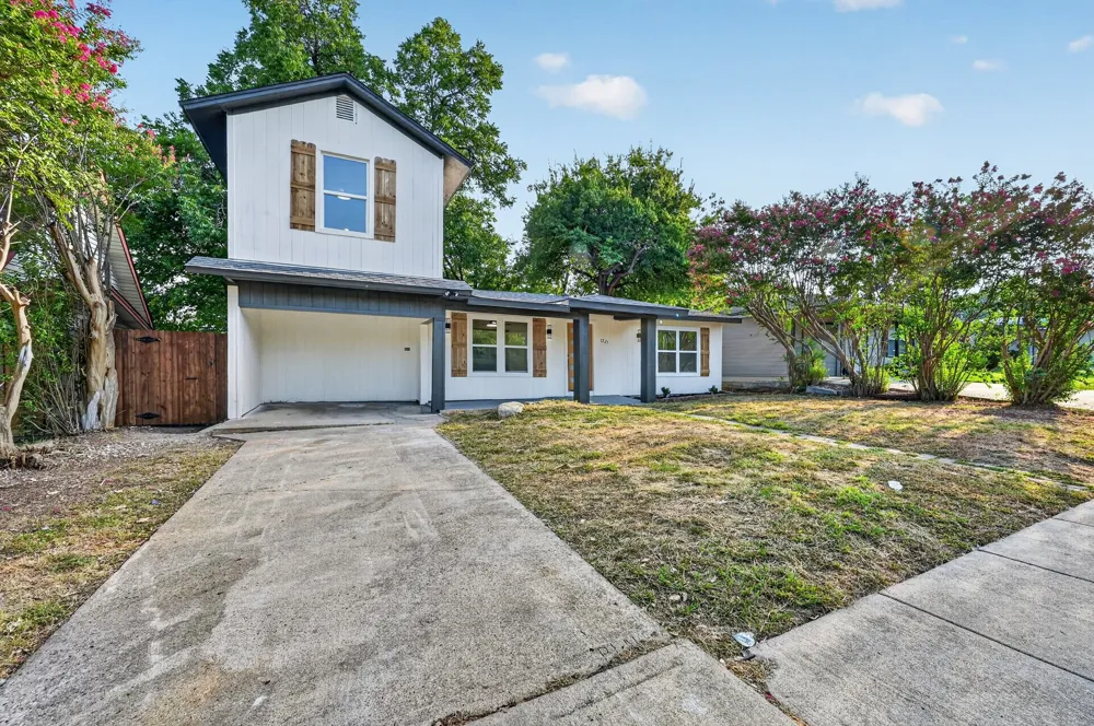 1721 IDA STREET Arlington, TX 76010