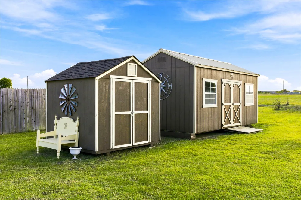 3911 Bennett Road Howe, TX 75459