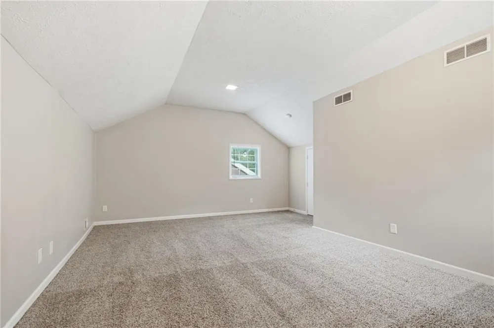 1384 Huntsmen Glen Riverdale, GA 30296
