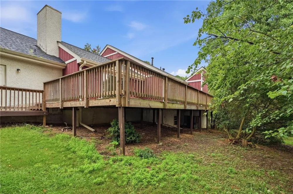 1384 Huntsmen Glen Riverdale, GA 30296