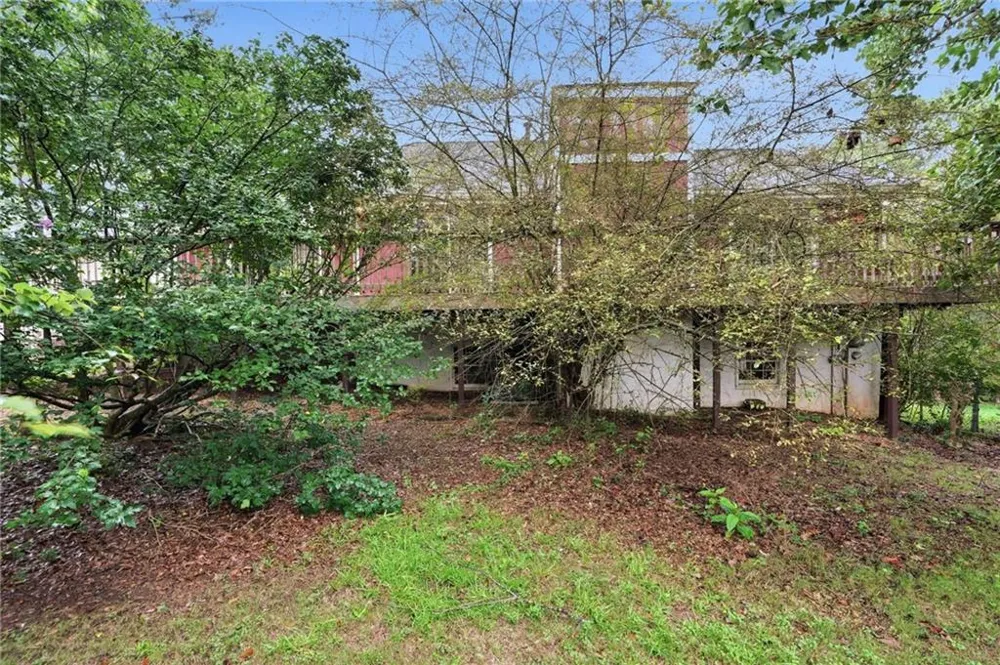 1384 Huntsmen Glen Riverdale, GA 30296