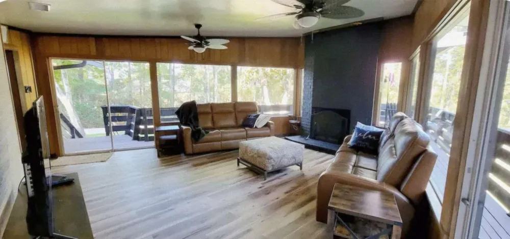 862 Lakeshore Drive Brookeland, TX 75931
