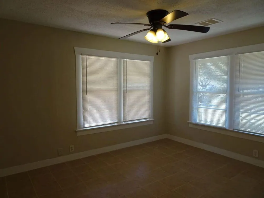 8149 Easton Street Houston, TX 77017