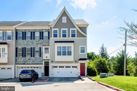 9318 ROCK RIPPLE LANE