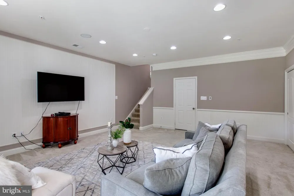 9318 ROCK RIPPLE LANE Laurel, MD 20723