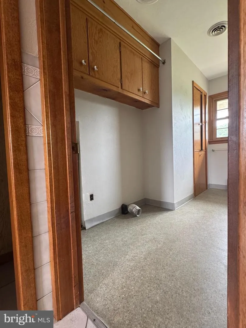 6996 HARDING HIGHWAY Mays Landing, NJ 08330