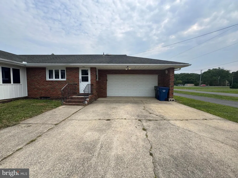 6996 HARDING HIGHWAY Mays Landing, NJ 08330