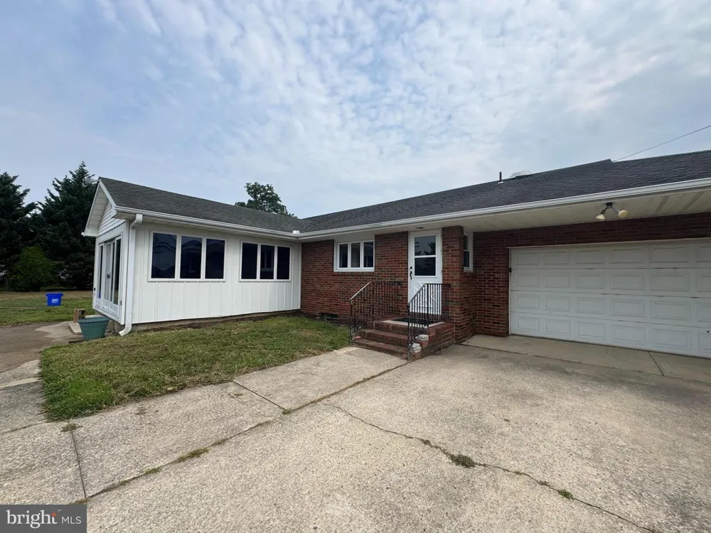 6996 HARDING HIGHWAY Mays Landing, NJ 08330